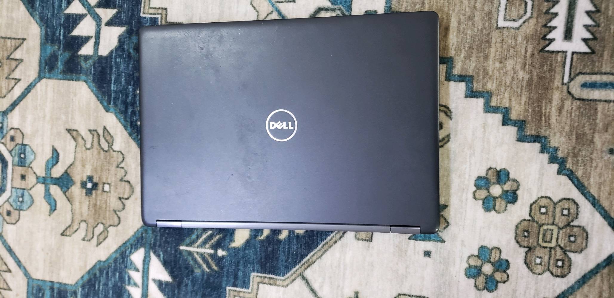 💻 لابتوب للبيع

• الجهاز مستخدم وحالته زينة ونظيف
• المعالج: Intel Core i5-7300U 2.60GHz
• الرام: 8GB DDR4
• التخزين: 256GB
• كارت الشاشة: Intel HD Graphics 620
• Wi-Fi شغال
• جميع المنافذ شغالة
• الجهاز مجرب وكلشي بي شغال
• الشاحن موجود
• بيه كسر/ضرر بسيط بإطار الجهاز من الجهة اليسرى، مثل ما مبين بالصور، بس ما يأثر على تشغيل الجهاز

💰 السعر. 150,000 دينار قابل للتفاوض بشكل بسيط