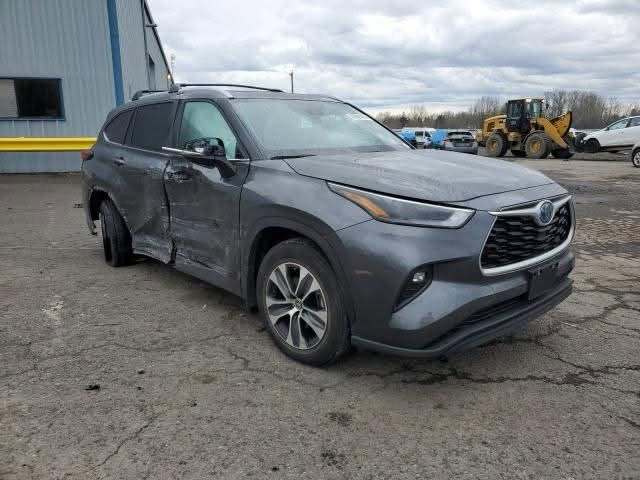 � للبيع | تويوتا هايلاندر XLE هايبرد 2023 🔥

🚘 هايلاندر XLE Hybrid
🇺🇸 وارد أمريكي
📍 ماشية 50 ألف كم فقط

✨ المواصفات والمميزات:
• فتحة سقف
• شاشة
• رادارات أمامية + جانبية + خلفية
• نقطة تحديد مسار
• سياقة ذاتية
• كشنات جلد
• تدفئة المقاعد
• تبريد 3 قطع
• مقاعد خلفية منفصلة VIP
• كاميرا خلفية

🛠️ الحادث:
حادثها بابتين عكس السايق، والمبدلات أصلي  ومصبوغة، وباقي السيارة مكفولة.

📸 صور الحادث مرفقة بالإعلان للتوضيح والشفافية.

💰 السعر: 30,000$
💵 بيها مجال بسيط 

📞 للاستفسار:
***********

