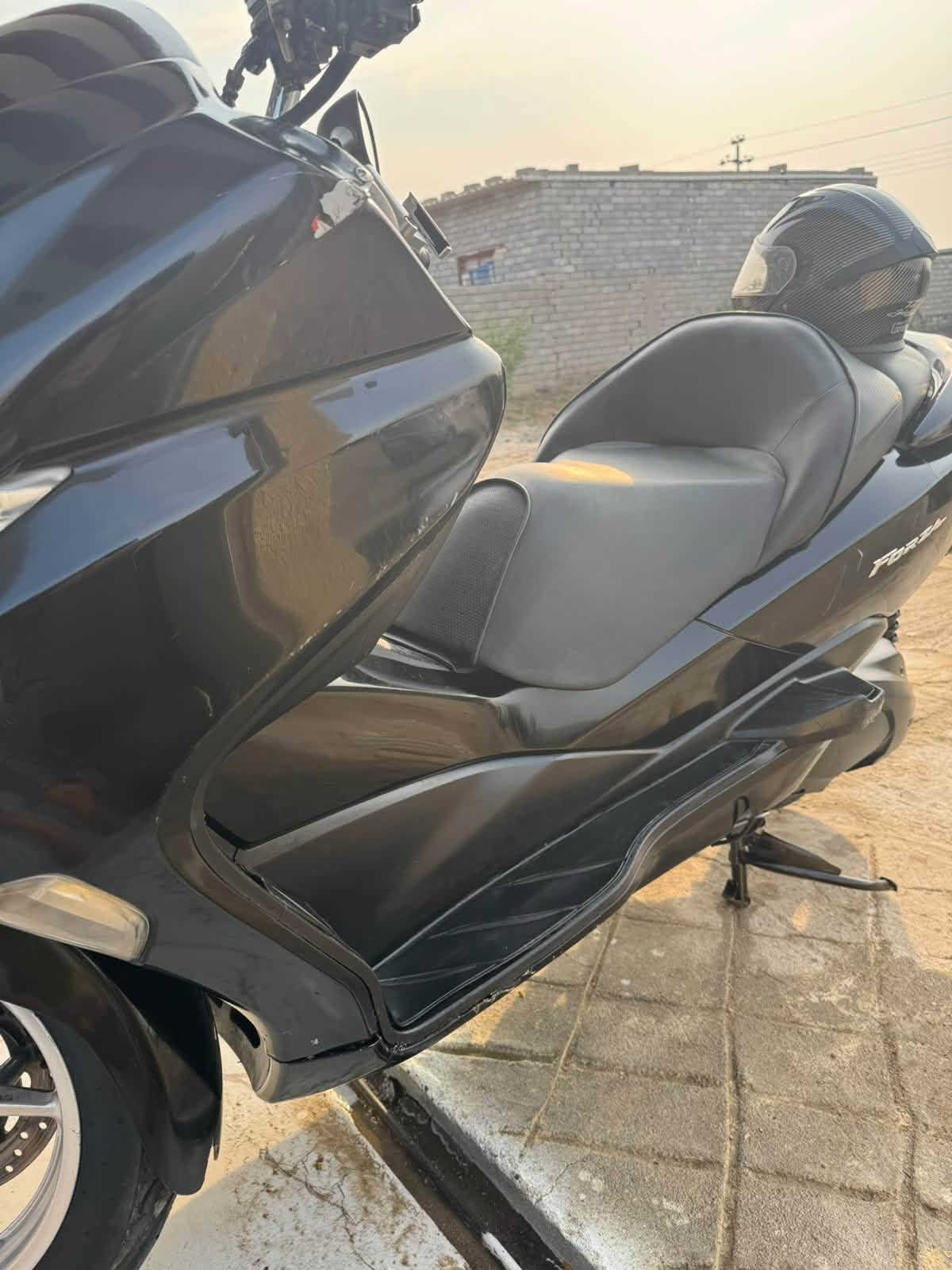 فورزا 010 عميه بلاد صاعده هزه وباقيه عاللوحه فقط معاملتها كامله للبيع
دراجه مكفوله من كلشي جاهزه للأخير مكينه مكفوله قايش مبدل جديد عليه ضمان ٦ اشهر ماي راديتر  جديد الماني اللتر ب ١٠ صارله اسبوع مبدله دهن امزويل صار سنه مامخلي غيره كله الأصلي تايرات ثنين جدد دبلات خلفيه قبل اسبوع بدلتهن الاصليات فلتر الشوته مبدل قبل اسبوع ايضاً كهربائيات جاهزه ماملعوب بضفيرتها لايت زنون الاصلي ابو ٩٠ الف والدراجه شرط انطي بيها ضمان اسبوع كامل فحص وين متريد اخذها افحصها جاهزه من كلشي شرط سنه صارلها عندي مامخليلها بانزين عادي بس بوقت الازمه
السعر مليون وربع وبيها مجال للشراي  رقم الهاتف ‭

‭***********‬
