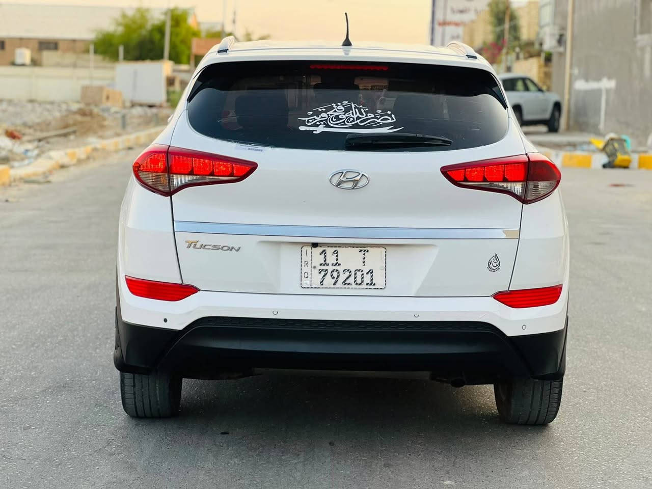السلام عليكم للبيع توسان موديل 2018 حره بغداد تحويل مباشر الرقم الدولي وارد خليجي بيها ثلاث قطع صبغ جاملغ وبنيد وباب 
مواصفات السياره شاشه كبيره كامرا دوار تحكم ستيرن جهتين اشاير بالمري مري قلاب ويل كب كروم تبريد قطعتين لايت لد امامي وباقي المواصفات معروفه السياره جديده وجاهزه كير محرك تبريد تخم تاير حداديه كارتون
#مكان_السياره_الناصريه
السعر 138 وبيها مجال
للاتصال عل رقم الهاتف
‏‪***********‬‏
‏‪***********‬‏
