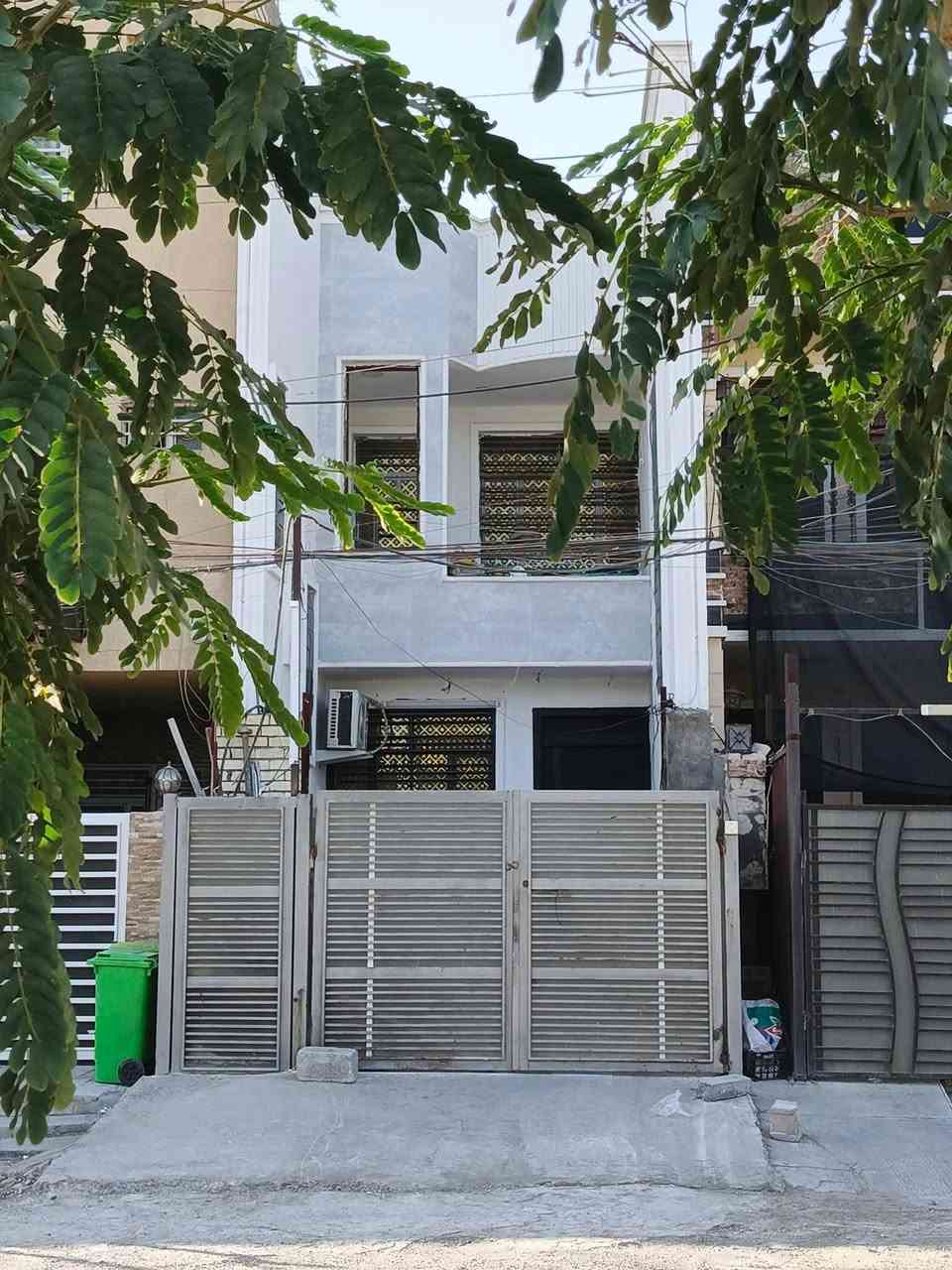 حي الجهاد • ١٠٠م • ٣غرف