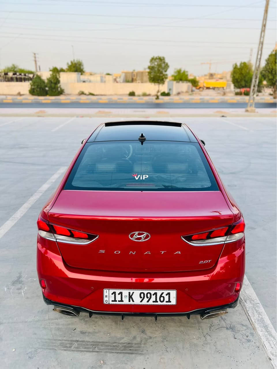 سوناتا 2018 Hyundai Sonata, Limited
السيارة limited يعني أعلى فئة بالسوناتا
💠 
وارد امريكي 

💠حادثها :جاملغ و بنيد باقي كفاله 
يرباك دركه 

🔷مواصفات مفولة: ✅
1رادار امامي. رادار خلفي. رادار جانبي
2حساس امامي خلفي 
3)تحديد مسار 
4)بصمه أبواب 
5)بنرواما 
6)جنطه ذكيه
7)تبريد بيانو +تبريد خلفي 
8)بردات خلفيه بلاد 
9)داخل جلد اسود 
10)ذاكره كشن +كشنات كهرباء اثنين 
11)كشن تدفئه + تبريد 
12)ستيرن تدفئه حرف D+شفتات 
13)اتتو هولد 
14)سايد بريك بصمه 
15)شاحن واير ليس 
16)2000تيربو 
17)انضمه قياده sport.,normal,eco 
18)يدات نيكل
🔸
🔸سياره نظيفة 
💠(للعلم السيارة مبرجة على استقبال البانزين العادي بدون اي دوانز) 💠
مكان سياره :النجف الاشرف
للاستفسار الاتصال
*********** النجف, العراق
