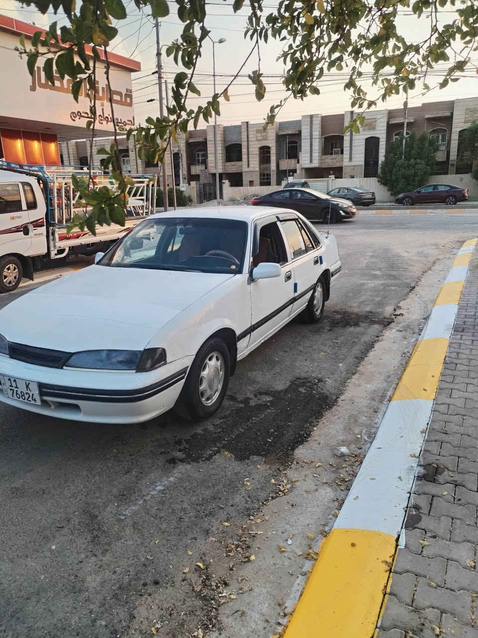 السلام عليكم دايو برنز للبيع موديل 95 رقم بغداد سنويه إلى 31 مشروع وطني السياره كير ومحرك شرط تخم تاير جديد صدر جديد كهربائيات كلها شغاله صبغ مابيها بس البنيد كير عادي السعر 30 وبيها مجال مكاني تكريت الشراي يتصل *********** ممتواجد عالفيس
