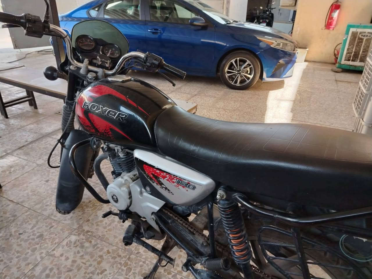 السلام عليكم دراجه للبيع مرقمه بغداد نضيفه رقم الموبايل( ***********) العنوان بغداد الشعله  السعر مليونين و ٣٥٠بيها مجال بسيط
