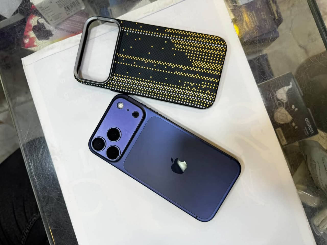 ⚡️IPHONE17 PRO MAX⚡️عربي شرق اوسط بعده بالضمان
💙💙 
• مساحة التخزين: 256GB
• نسبة البطارية: ‎100 ‎%‎ عدد دورات الشحن 42 دورات 
• نظافة الجهاز : 100 ‎%‎ 
• ⁠الملحقات: كامل 
•سيم كارت فعلي
مكاني بغداد الاعظميه
***********
