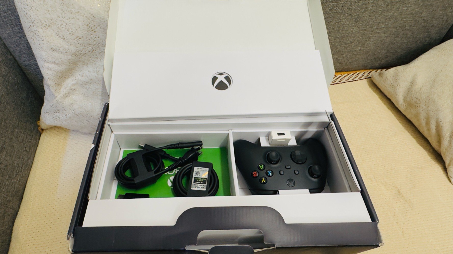 Xbox Series X • غير مشغّل • بالضمان