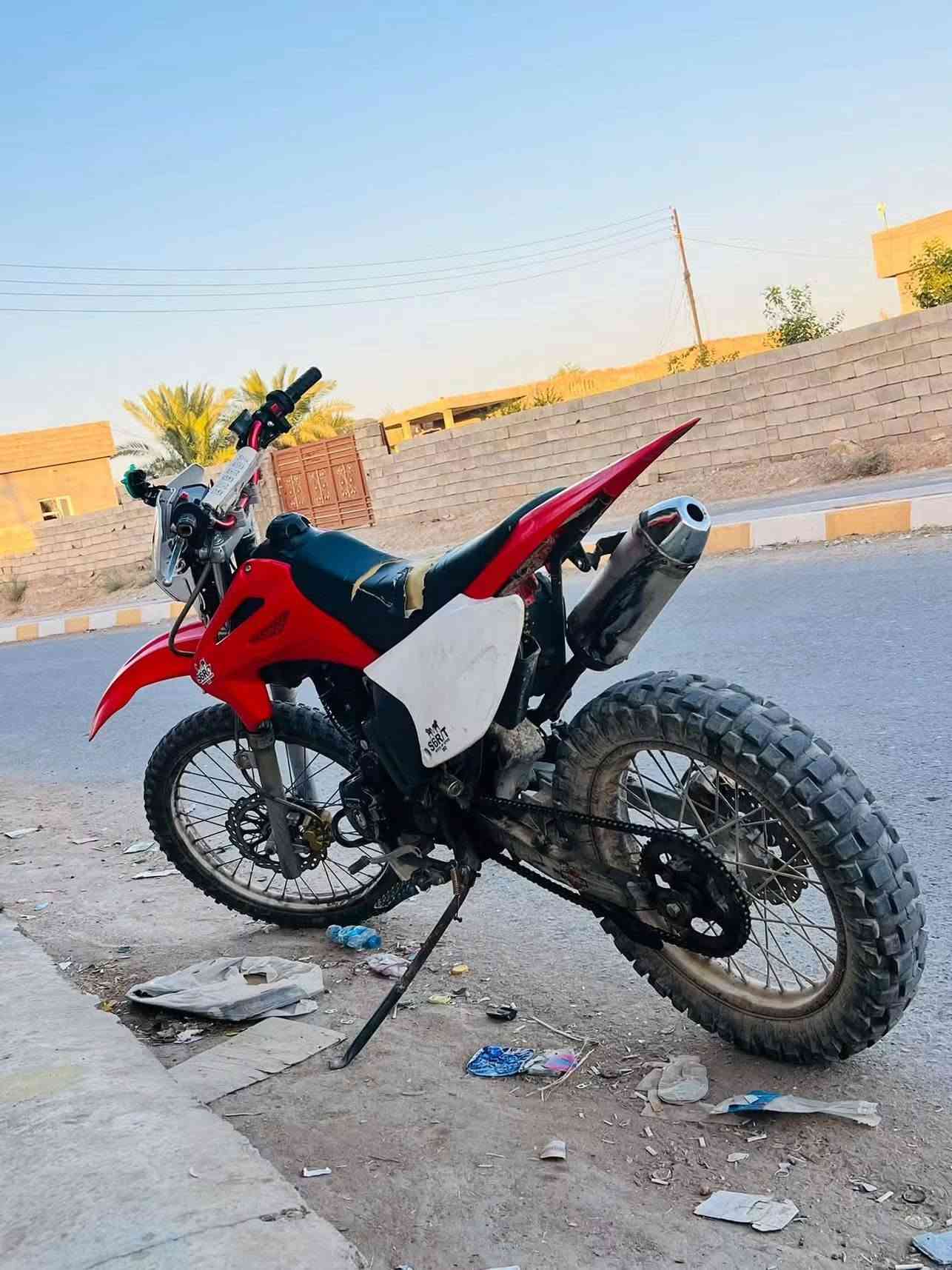 قفاز كاويار البيع او مراوس بسيفان موديل 2021حيل نضيف يعوزه بس صجمات سلف السعر 600وبيه مجال ***********
