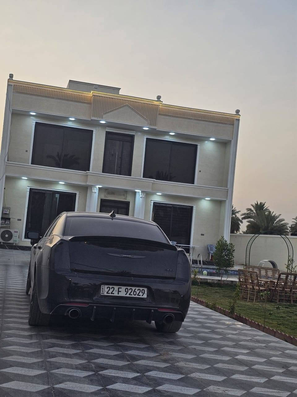السلام عليكم
النوع : كرايسلر اوباما  S300
الموديل:2022
رقم اربيل الدولي بيهه كتاب تضليل صارله شهرين صادر
 السياره وارد أمريكي بيهه بس بنيد صبغ بدون دواخل
٦ سلندر 

المواصفات : 
كراسي جلد 
كشنات تحكم 
كشنات تدفئه 
تبريد قطعتين 
شفتات ستيرن 
تحكمات ستيرن 
تشغيل عن بعد 
شاشه جبيره تدعم تدعم نضام الخرائط 
وباقي مواصفات  المعروفة
السياره صدر  كير مكينه كله كفاله  
مكان السياره بغداد الدورة 
السعر ٢٧٠ ورقه 
مكان السياره بغداد الدورة 
للاتصال ***********
