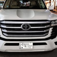 لاندكروز  ٢٠٢٣ شركه القزاز ماشيه ٣٤  تخم تاير جديد سياره جديده مابيه ا...