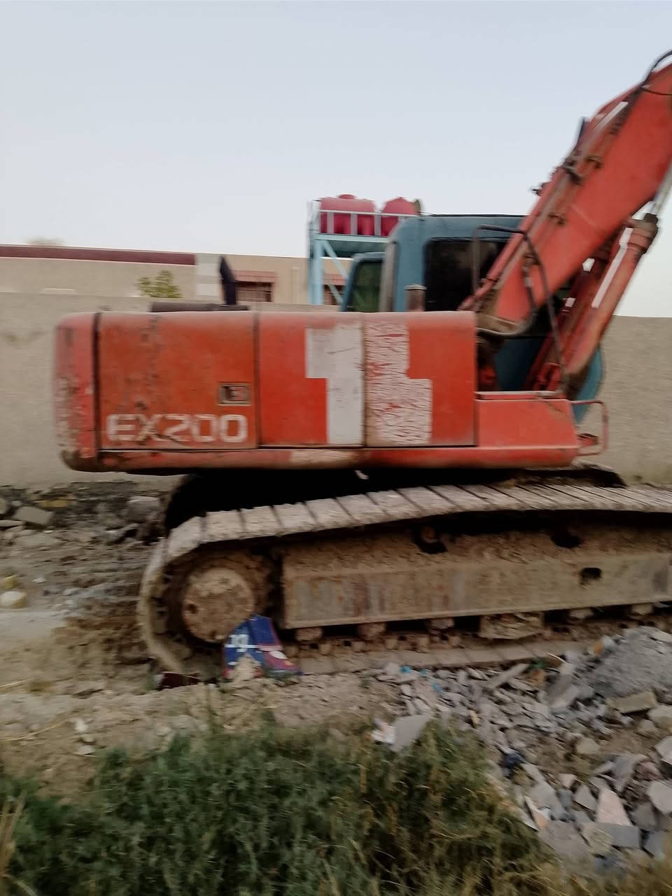 حفاره ثري هيتاشي رقم ألماني سنويه عضم مالك موجود حداديه نضيفه محرك شرط زناجيل جدد.. السعر ..90.. ورقه بيها مجال المكان سماوه للتواصل ***********
