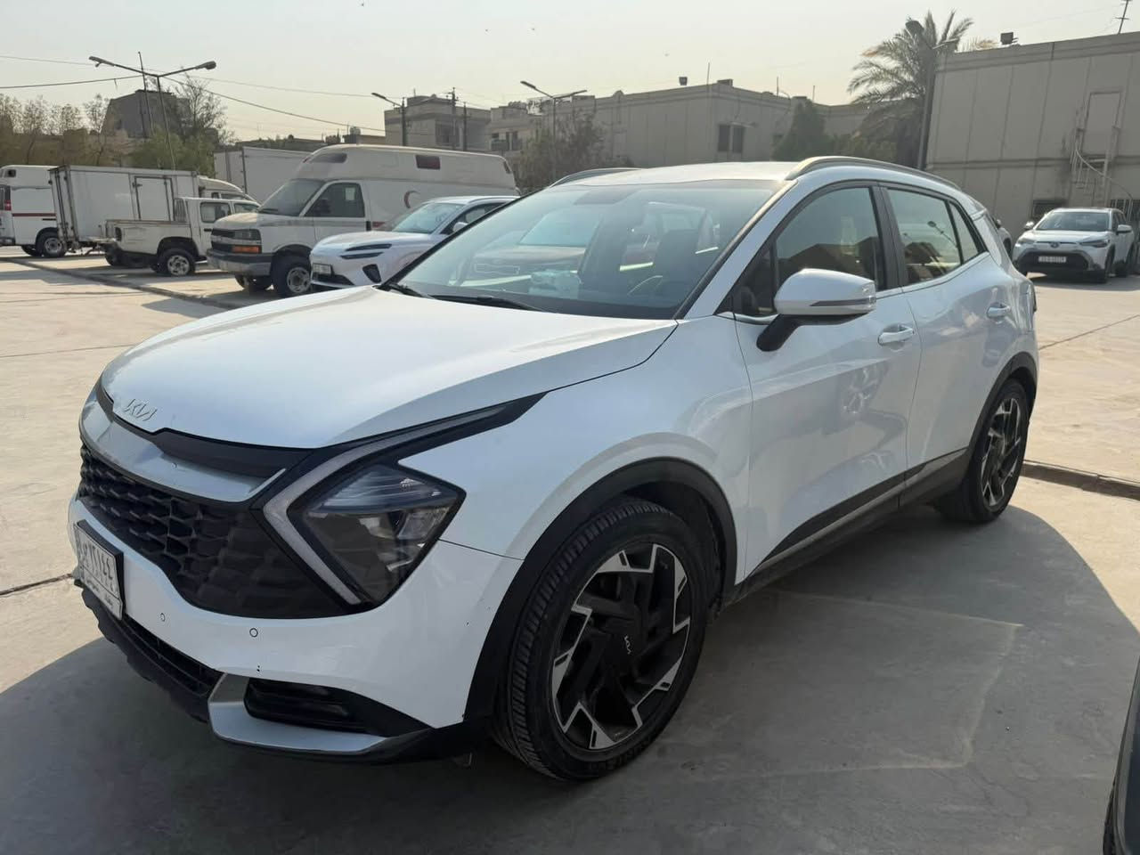 تجيه طيبه السلام عليكم

كيا سبورتج2023 خليجي وكالة الجاسم فول عدا البانوراما 
السيارة بيه شوية pdr بل باب مال سايق والسونار موجود بل صور

عداد المسافه 71000 الف km

مكفوله وضع الشركة

محرك 2000 دوش

بصمات تشغيل ابواب

تدفئة كشنات وستيرن

حساسات امامي خلفي

نقطة عمياء

كامرة دوارة

كشنات مخمل 

كشنات كهرباء

جنطه كهرباء

شاشة متصلة

3 مودات سياقة

رقم بغداد 

اي استفسار

***********

مكان بغداد
السعر المطلوب 18500 $
