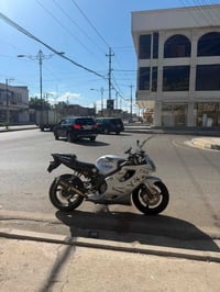 F4I • ٦٠٠ • ٢٠٠١