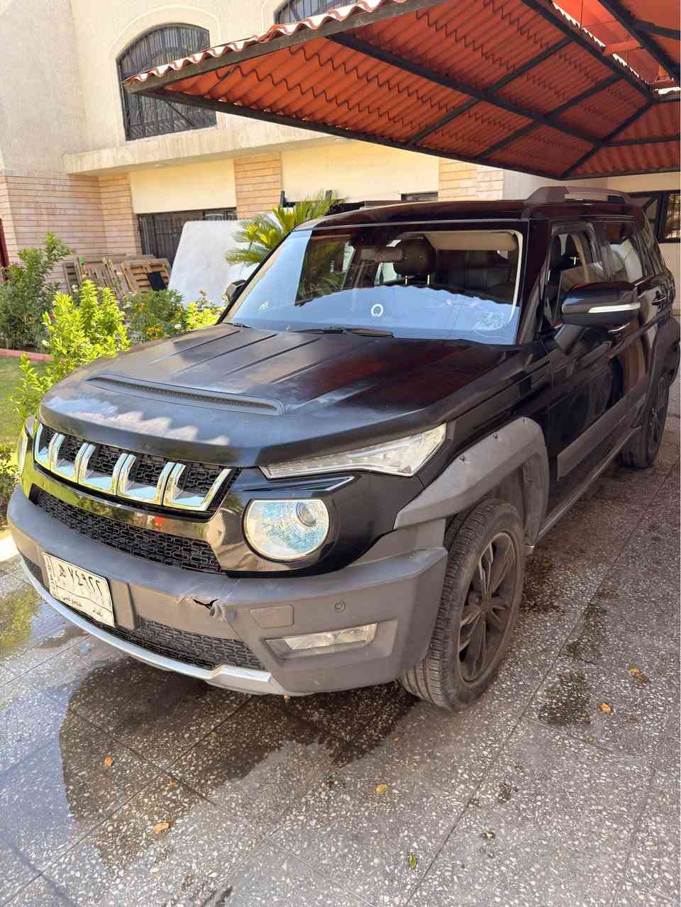 🚘 للبيع BAIC BJ20 موديل 2021

🔹 الموديل: 2021
🔹 الممشى: 166.000 كم
🔹 نوع السيارة: SUV / كروس أوفر
🔹 المحرك: 1.5 لتر تيربو
🔹 القوة: 150 حصان تقريباً
🔹 ناقل الحركة: CVT أوتوماتيك
🔹 الدفع: أمامي (FWD)
🔹 عدد المقاعد: 5 ركاب
🔹 خزان الوقود: 60 لتر
🔹 جنوط ألمنيوم قياس 18 إنج
🔹 فتحة سقف (Sunroof)
🔹 كاميرا خلفية
🔹 حساسات ومزايا أمان متعددة
🔹 نظام ABS مانع انغلاق المكابح
🔹 وسائد هوائية متعددة
🔹 مرايا كهربائية قابلة للطي
🔹 شاشة معلومات وترفيه
🔹 مساحة داخلية واسعة وارتفاع جيد عن الأرض 
مناسب للطرق العراقية
🔹 Traction Control للتحكم بالثبات 
📏 الأبعاد:
الطول: 4451 ملم
العرض: 1845 ملم
الارتفاع: 1700 ملم
الخلوص الأرضي: 215 ملم

السيارة اقتصادية بالوقود ومريحة بالسفر والاستخدام اليومي، وتتميز بشكلها الرياضي وتصميمها القريب من سيارات الدفع الرباعي

📍 مكان السيارة: بغداد
💰 السعر المطلوب: 8000$ (ثمانين ورقة)
📞 للاستفسار: ***********
**مستعجل على البيع جداً هذا سبب السعر الاقل من السوق بحوالي 3000$ بغداد, العراق
