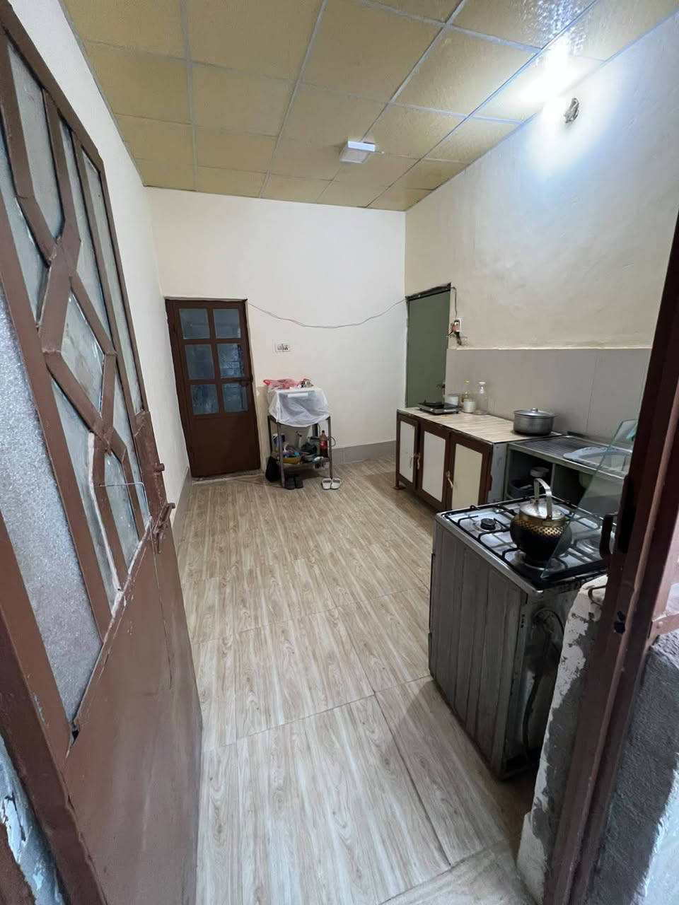 عرض مميز في أبي الخصيب 🏡✨
فرصة مميزة للسكن
توفر دار سكن بمساحة إجمالية 300 متر مربع، 
 مساحة الدار: 170 متراً.
 الحديقة الخارجية: 120 متراً.
تفاصيل الدار:
 استقبال واسع ومريح.
 مطبخ بتصميم عصري.
 غرف نوم: عدد 2.
 صحيات: خارجية وداخلية متكاملة.
 كراج واسع لسيارتك.
🎁 هدية مميزة مع العرض.
📍 العنوان: أبي الخصيب مجيبره شارع الخرسان (قريب شارع السايدين الداخلي يبعد 100متر 
السعر 105وقابل للتفاوض 
📞 للاستفسار والتواصل ***********
