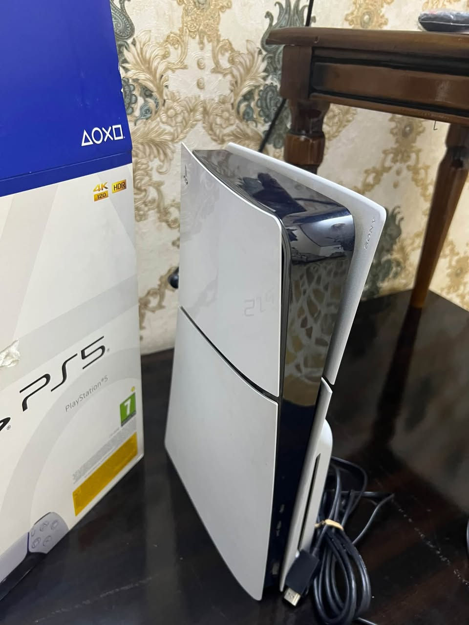 🔥 للبيع PS5 Slim سعة 1 تيرا 🔥
✨ نظافة 95%
💿 CD Drive
🔒 لوك ستيكر
🎮 جوستيك أصلي
🔌 الكيبلات الأصلية
📦 الكارتون
💯 ملحقاته الأصلية
✨ إصدار اللامع — كأنه مأخوذ جديد

📩 للتواصل عالخاص بالصفحة أو واتساب:
***********

📍 الموقع: بغداد
