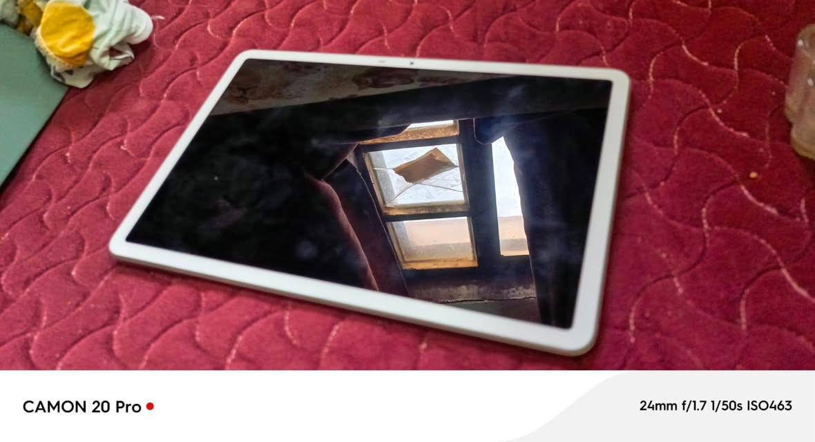 السلام عليكم  ببجي 60 فريم بلشحن 3 ايام 
​🔥 Infinix XPAD (X1101) 🔥
تابلت مميز بآداء قوي وسعر اقتصادي يناسب الألعاب والدراسة والترفيه! 📱✨
​📱 الشاشة والتركيب:
​الشاشة: مقاس 11 بوصة IPS LCD بدقة FHD+ (1200×1920) بتردد 90Hz لتجربة سلاسة ممتازة.
​التصميم: هيكل معدني أنيق ونحيف.
​⚙️ الأداء والعتاد:
​المعالج: MediaTek Helio G99 (6nm) أداء قوي وثابت مع الألعاب والتطبيقات.
​الذاكرة الداخلية: 128 جيجابايت.
​الرام (الذاكرة العشوائية): 4 جيجابايت أو 8 جيجابايت (مع إمكانية توسعة الرام افتراضياً).
​النظام: Android 14 أحدث نظام تشغيل مع واجهة XOS 14.
​🔋 البطارية والشحن:
​البطارية: سعة ضخمة 7000 mAh تدوم للعمل الطويل.
​الشحن: يدعم الشحن السريع بقدرة 18W عبر منفذ Type-C
ب200 وبي مجال لشراي حك جيه مكاني عوينات تكريت 
***********
