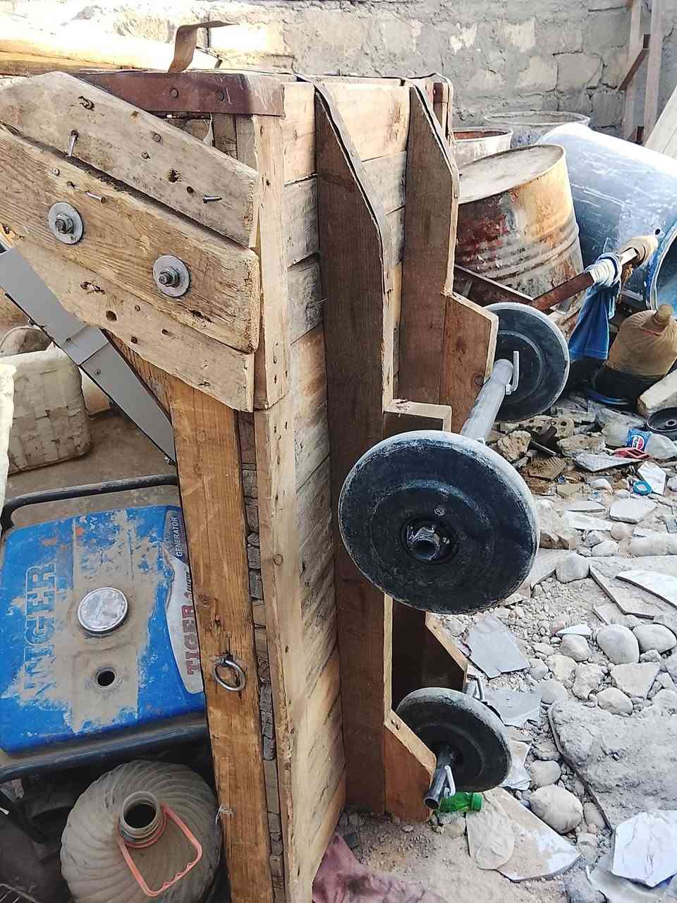 عربان للبيع
*********** بغداد زعفرانيه 
سعر 60 بيها مجال
