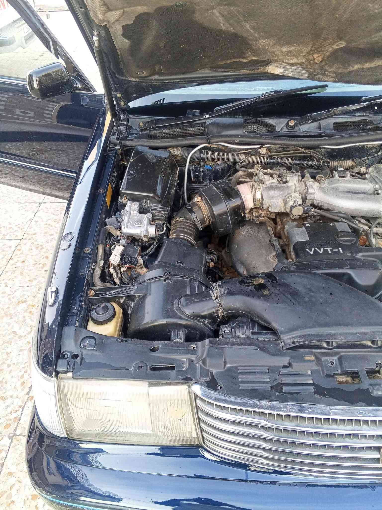 سلام عليكم 
كراون ارنب موديل 1995 رقم بغداد سنويه لحد 2027
تحويل مباشر 
سياره جاهزه مجهزه من كل النواحي مكينه وكير فيفيتي ثنين ونص مكفولات حداديه جديد تخم تاير جديد 
كهربائيات كله شغاله تبريد ثلج بيه ضربه جاملغ الخلفي فقط 
صبغ جاملغ وقماره سبب جراد الباقي مكفول 
مكان ناصريه سوق الشيوخ 

***********.       58 وبيه مجال

