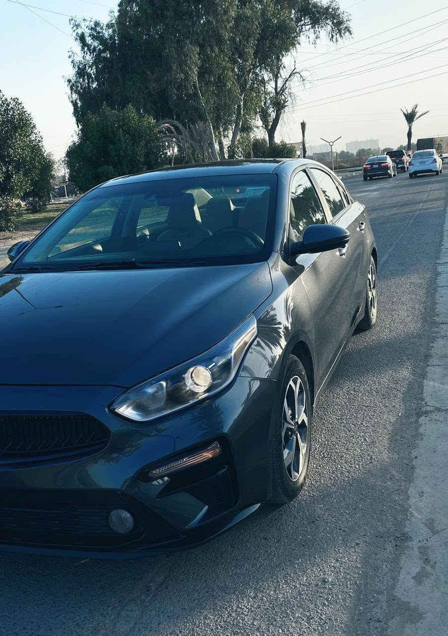 السلام  عليكم فورتي موديل 21 عميه بدون مواصفات وارد امريكي حادثه مثل ما موضع بالصور ممشاها  63 جاهزه مابيه أي نقص عارضها ١٢٨ وبيها مجال سنويه باسمي تحويل ثاني يوم للاستفسار ***********  غير متواجد علفيس مكاني بغداد حي العامل

نص مكتوب في الصور:
- كارسبير
- كارسير