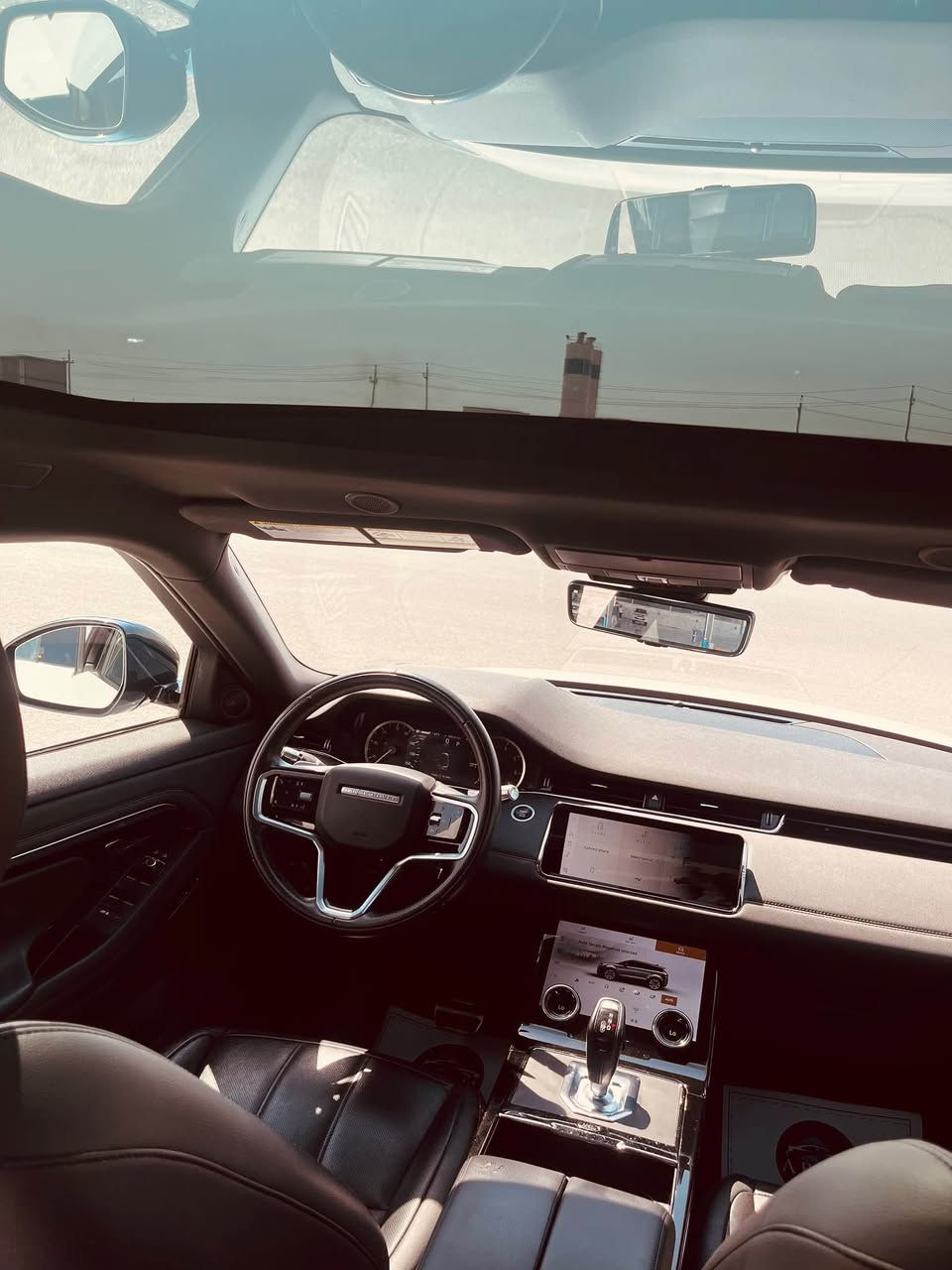 Land Rover Evoque R-Daynamic se 
سيارة فول فول فول مواصفات 
بدون صبوغ بدون ايرباك بدون دواخل ٪؜١٠٠
فقط باب سايق مبدل بيلادي 
مكان صغير قلم كاري 
باقي دعامي لدعامي شرط 
سعر اتصل : ***********-*********** 
اربيل أربيل, العراق
