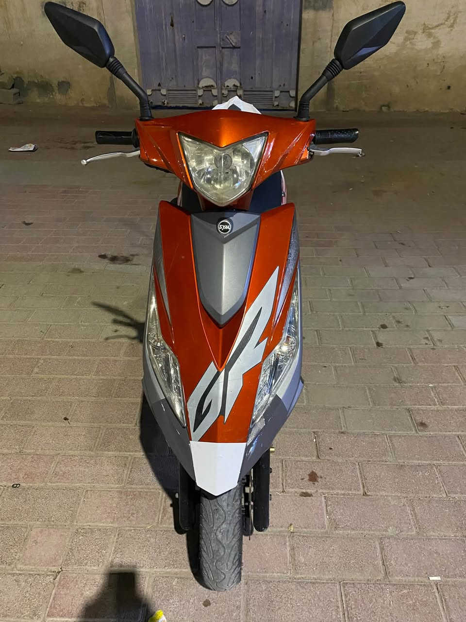 للبيع سايم نحله دبلين مسجل لوحه وسنويه كله شغال صلف وهندر مابي اي نقص مكينه فولل نعومه ونشاط السعر مليون 100 وبي مجال المكان داخل رمادي الاستفسار ***********
