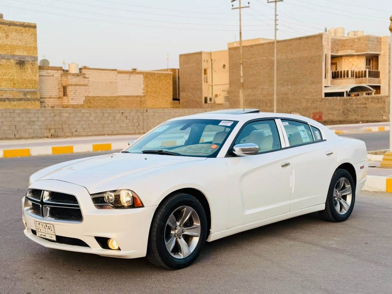للبيع جارجر 2014 رقم بغداد حره بسمي خليجي السيارة بيه جاملغ مبدل وبابين كلير مواصفات السيارة فتحه بصمه قطعتين تبريد كشنات جلد كهربائي شاشه كبيره كامره كير طياره 6 سلندر تحكمات دبل بروجكتر منظومه زنون السيارة جديده وجاهزه كير محرك تبريد مكان السياره ناصريه ***********
