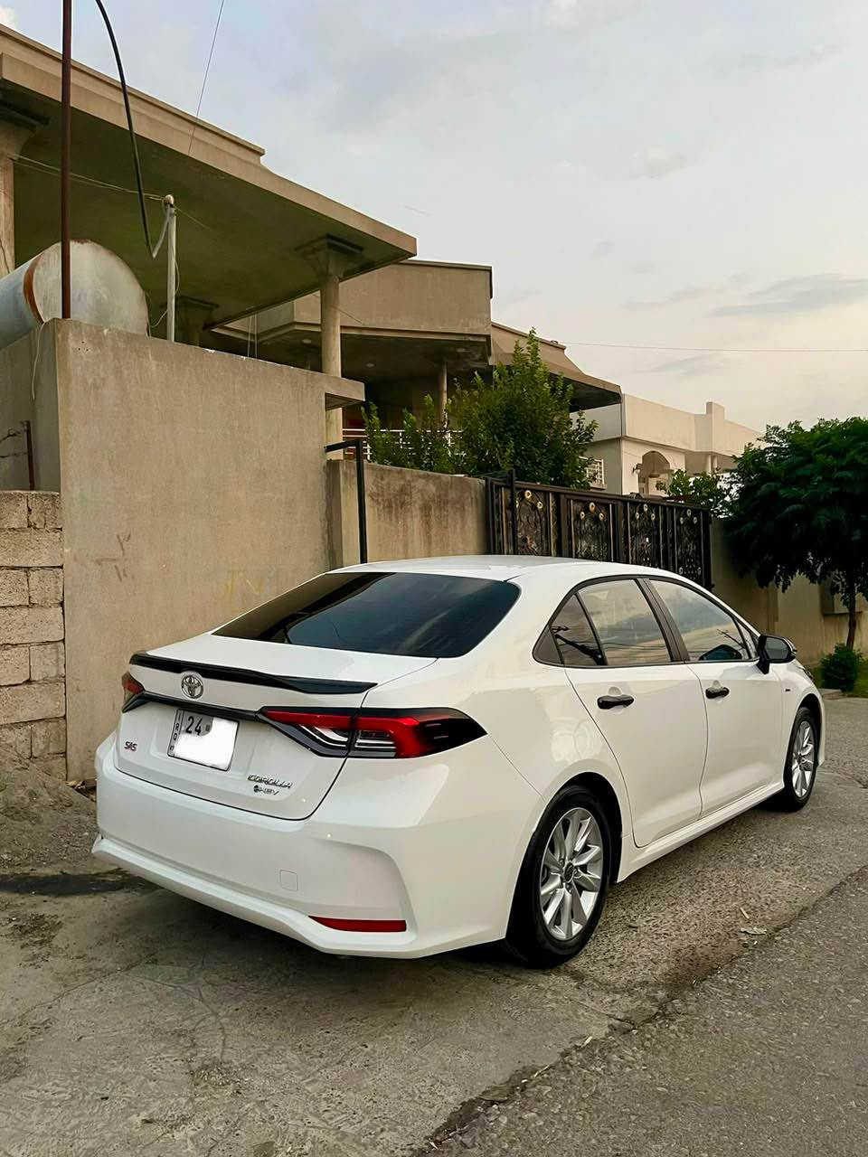 کۆرۆلە هایبرێد HEV 
15 هەزار کیلۆمتر رۆیشتووە
فوول مواسەفست کشن جلد 
سوکان تقل سلاید و زۆر مواسەفاتی تر..
هەموو شتی بە شەرت هیچی نیە 
بۆ پەیوەندی واتساپ *********** أربيل, العراق
