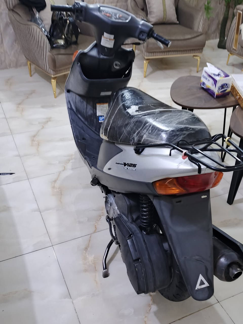 بسبب الوعود الكاذبة تمت أعاده نشر السلام عليكم  أدرس قديم للبيع الدراجه كفاله مكينه ونوزل وكهربائيات و الدراجه خير من الله مكينه ونوزل مكاني كوت-الزهراء  السعر خاص أو تريد تتصل عليه ***********
