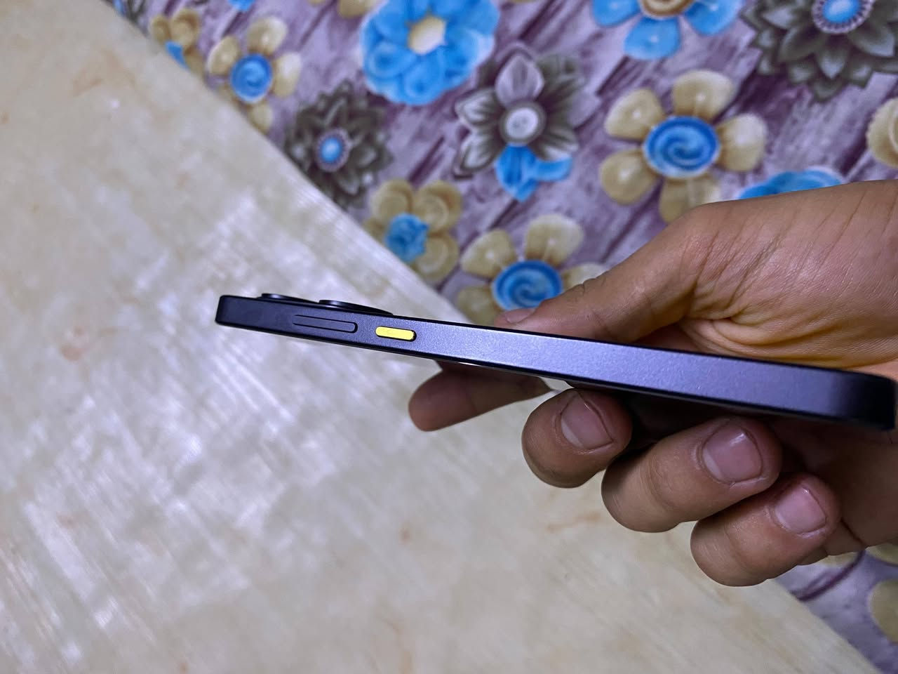 بوكو x7pro نضيفف كلش ذاكره 512 سعره 390 وبي مجال اكرر الجهاز نضيف رقمي *********** بي واتساب
