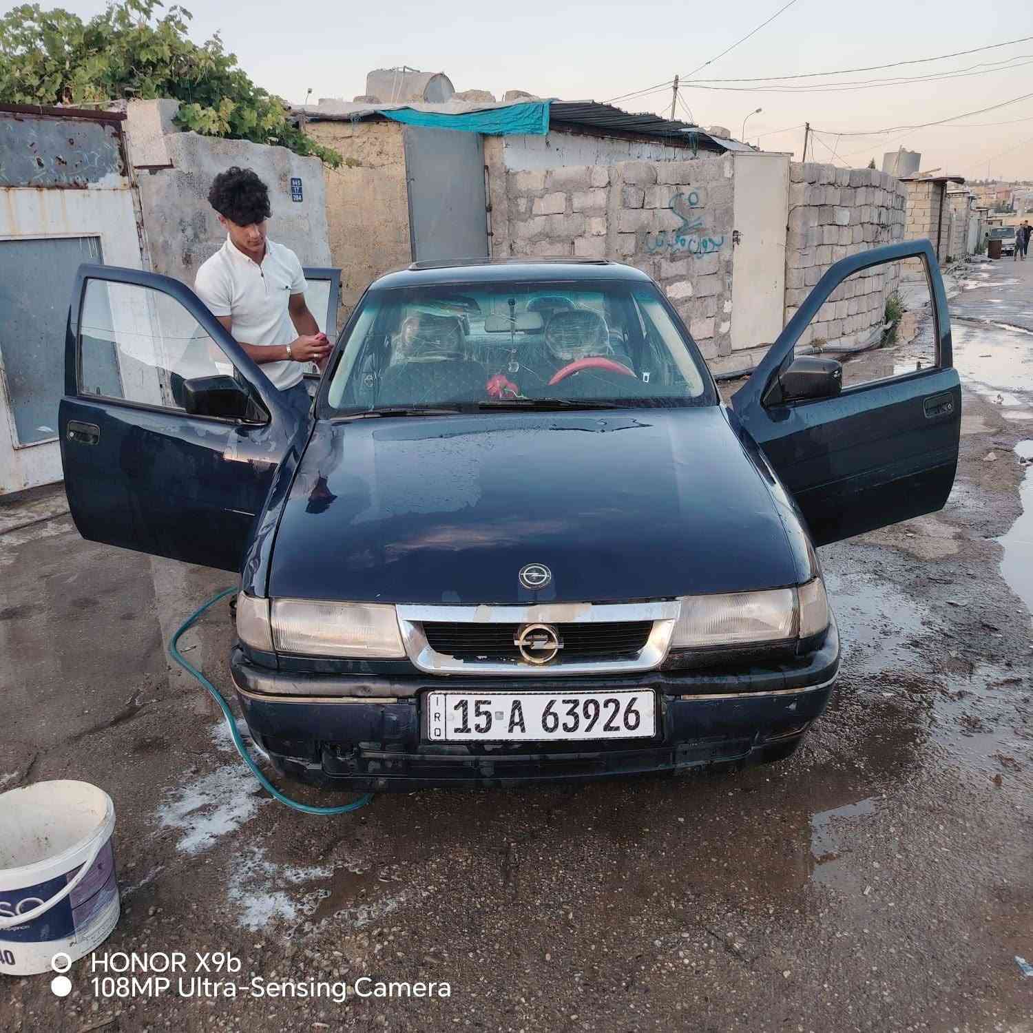 فكترا للبيع شرعي بالموصل شرط التحويل كابون بيها محرك كير شرط صبغ مابيها السعر 30 وبيها مجال ***********

نص مكتوب في الصور:
- HONOR X9b
- 108MP Ultra-Sensing Camera
- HONOR X9b 108MP Ultra-Sensing Camera