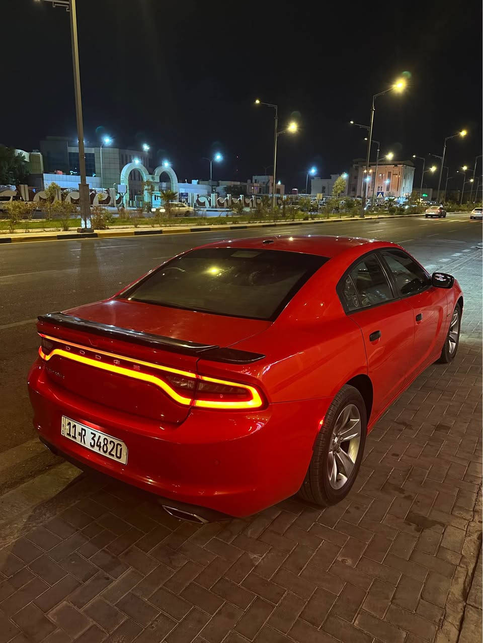 جارجر 2019 خليجي وكالة هارلم ماشيه 81 
سياره جديده واستخدام شخصي 
بيهه باب خلف سايق مبدل 
نفس اللون اصلي والباقي كفاله
سياره جديده وع وضع شركه 
جاهزه تخم تاير وكير ومحرك وتبريد 
وحداديه من طول لطول غرفه بالكارتون
السعر 233 واتصل وتدلل
للاستفسار *********** البصرة, العراق
