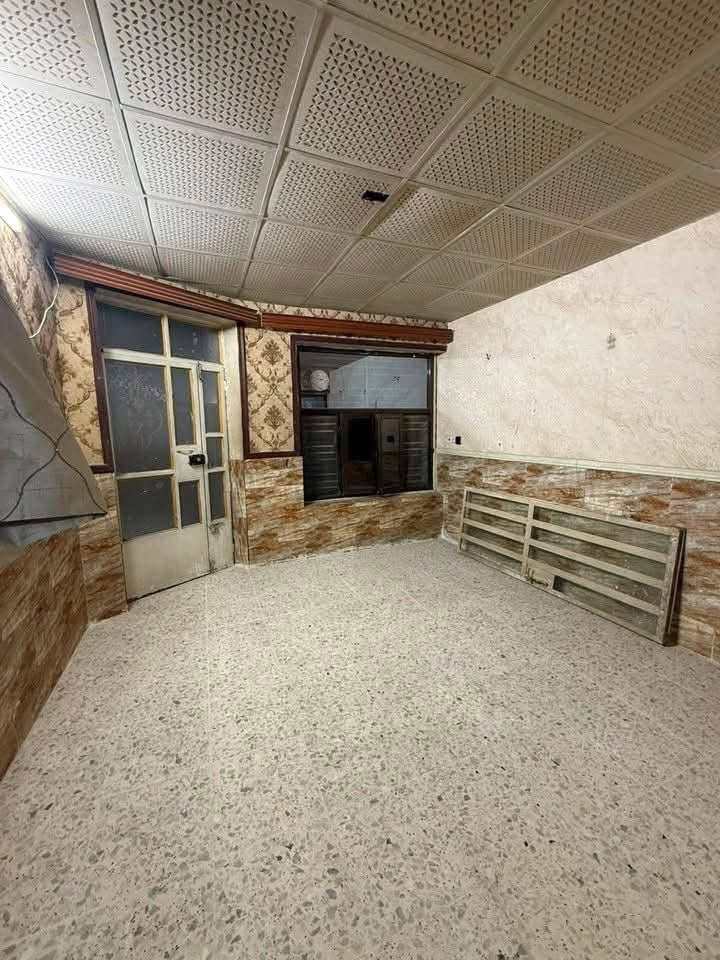 🏠 للإيجار في السيدية 🔥
📐 دار مساحة 50 متر

يتكون من:
🛏️ 3 غرف نوم
🍳 مطبخ
🛋️ صالة
🚿 خدمات

💵💸بدل ايجار 🔥🔥🔥

📞 للاستفسار والحجز: ***********
📲 متوفر واتساب

🏢 مكتب قمر للوساطة العقارية
📍 العنوان: السيدية – شارع الآمن

🔑 نوفر لكم أفضل عروض الإيجار والبيع في السيدية
