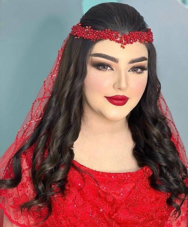عرررض #عروس ملكي 👑  ب150الف🎉 مع هدية 🎁 📌مجانا📌
تنظيف بشره ملكي 👑
بودره جسم 🎉رموش 🎉
اظافر🎉 💄ميكب ملكي 🎉
تسريحه ملكيه الدلال #للعرائس_والمدعوات
🎊👰‍♀️#نيشان75الف ففط
🎊👰‍♀️#خطوبة75الف فقط
🎊👰‍♀️#ليلةالحنة75الف فقط
 #المدعوات
💄ميكب 💅
 بسيط ب 10 
ومتوسط ب15
 وميكب ملكي الفخم ب 25 الجمال معنا بكل التفاصيل🎊 👰‍♀️🎊 ☎️***********☎️
كوافيرة ام جنة 📌
