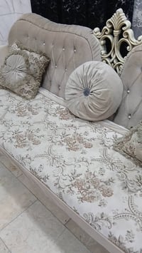 سبعة مقاعد بي ضرر بسيط سعره 200عنوان الطوبجي للتواصل 07722236669