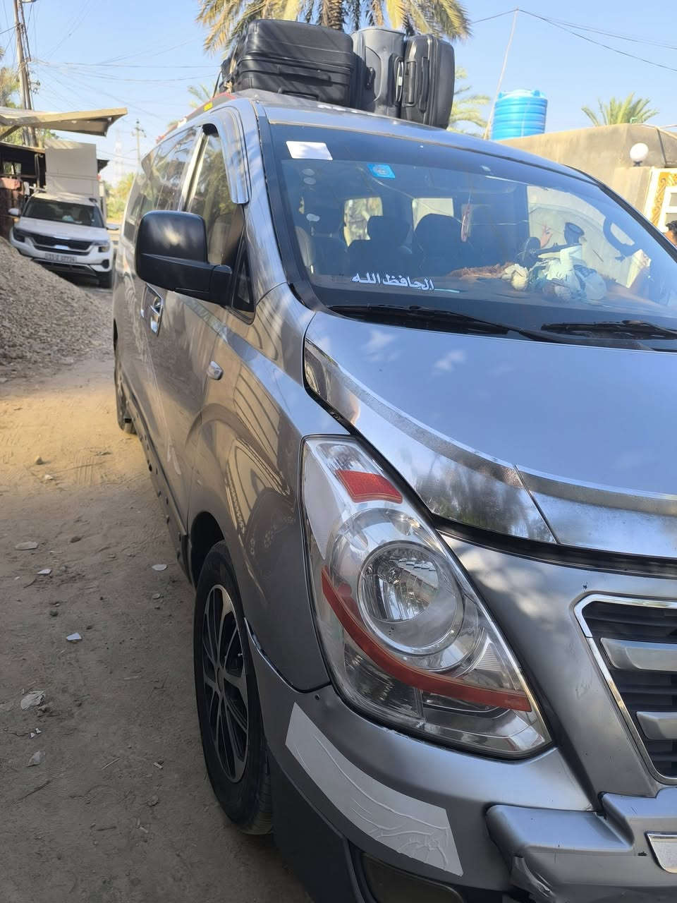 استاركس  مسكر اصل اوتو ٢٠١١ مكينه بلاد قبق اسود.  بيه صبغات   جاهزه مكينه وتبريد وتخم تاير السعر ب١٤٨وبيه مجال للاستفسار الاتصال  او المراسله وتساب  ***********
