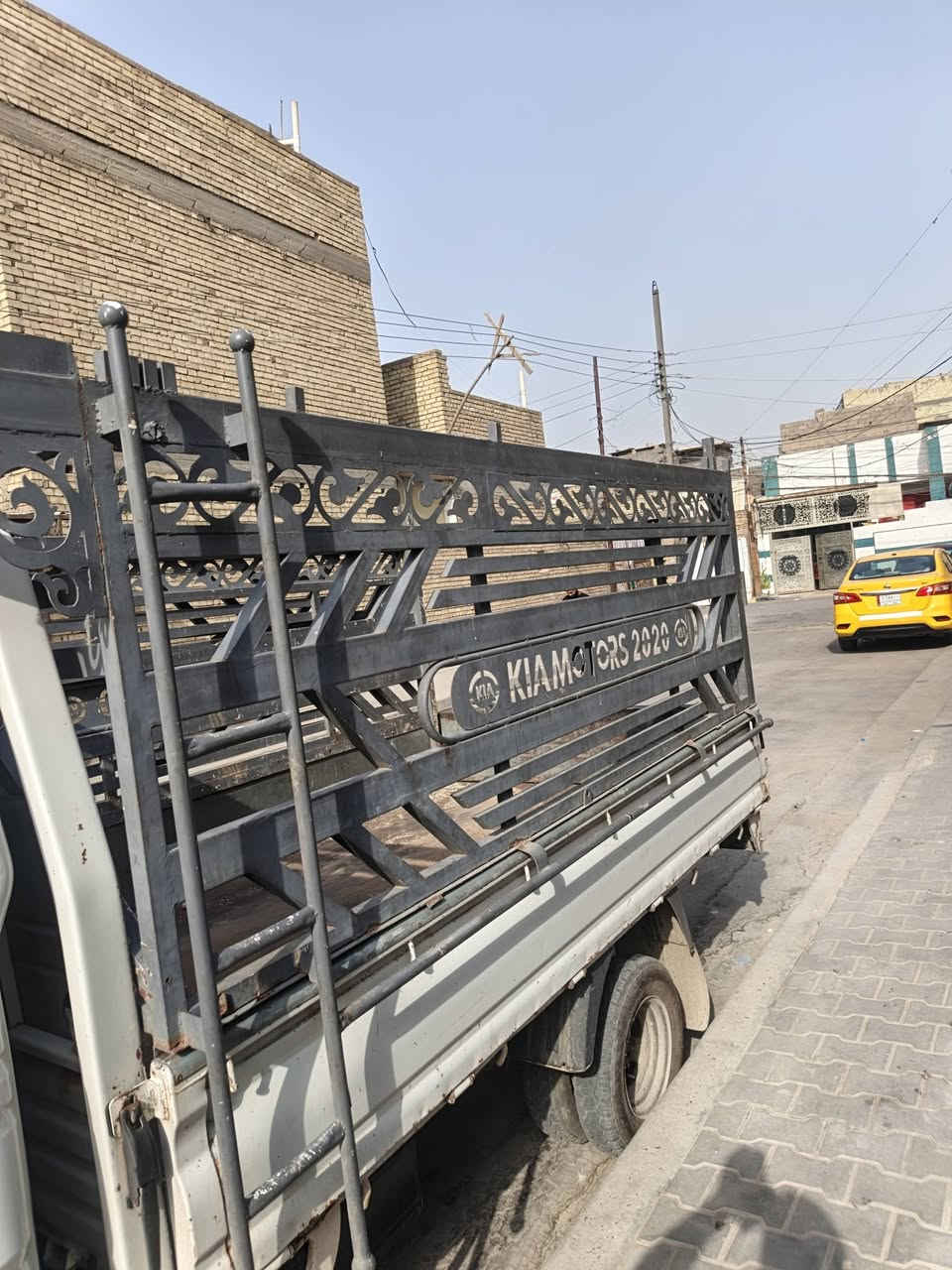 سلام عليكم محجر البيع السعر 250وبي مجال ***********مكاني بغداد الشعب
