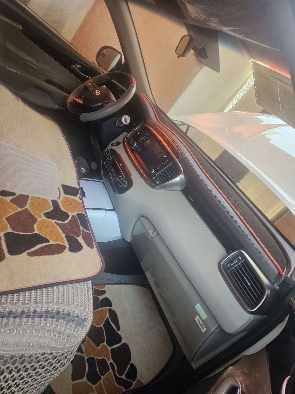 سورنتو ٢٠ كفاله مال شركه ماشيه ١٠٠٠٠ السعر ٢٧٥
***********
