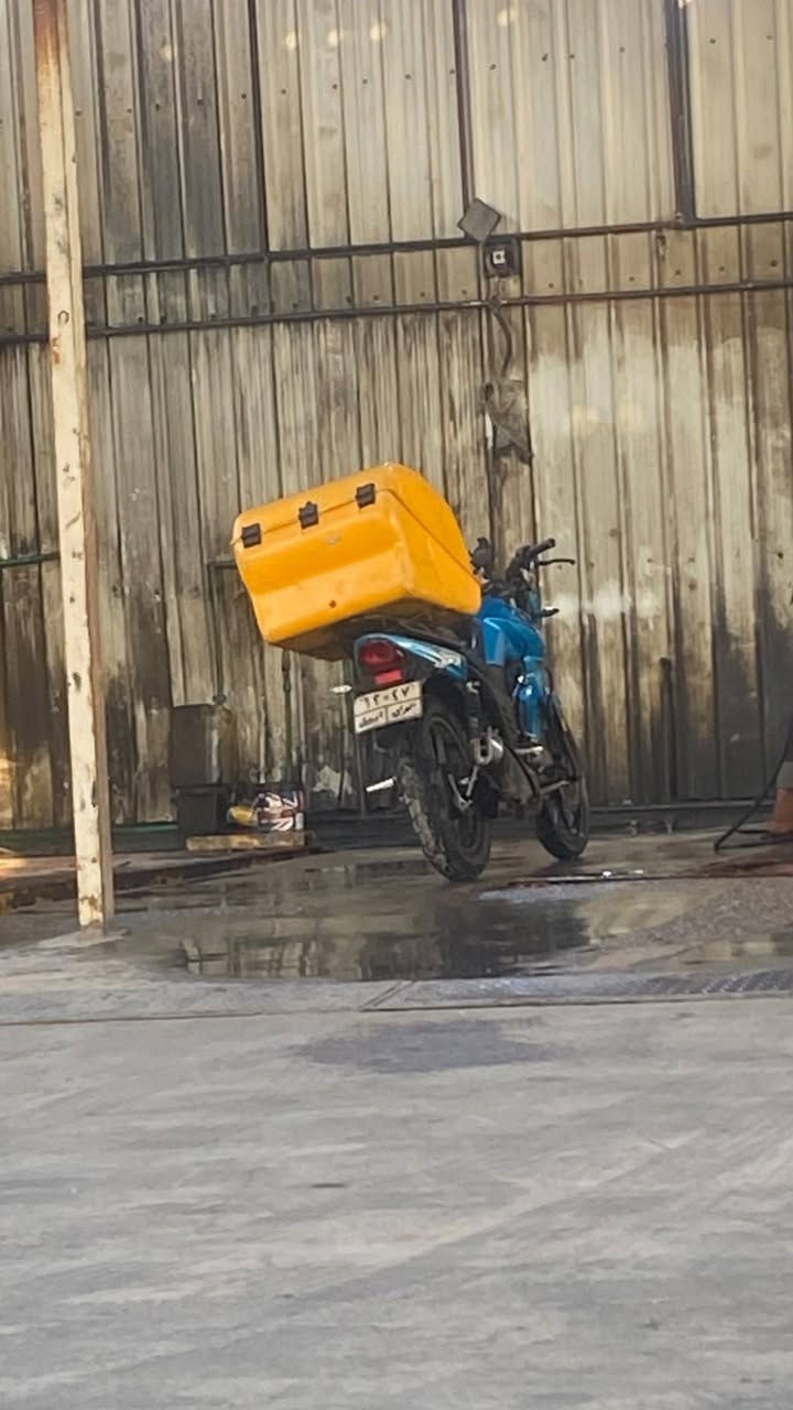 ار كي 200cc
موديل ٢٠٢٤ 
رقم اربيل 
بيها نقوصات بسيطه السعر ١٤٠٠
محرك مكفول 
مكاني بغداد بسمايه ***********
