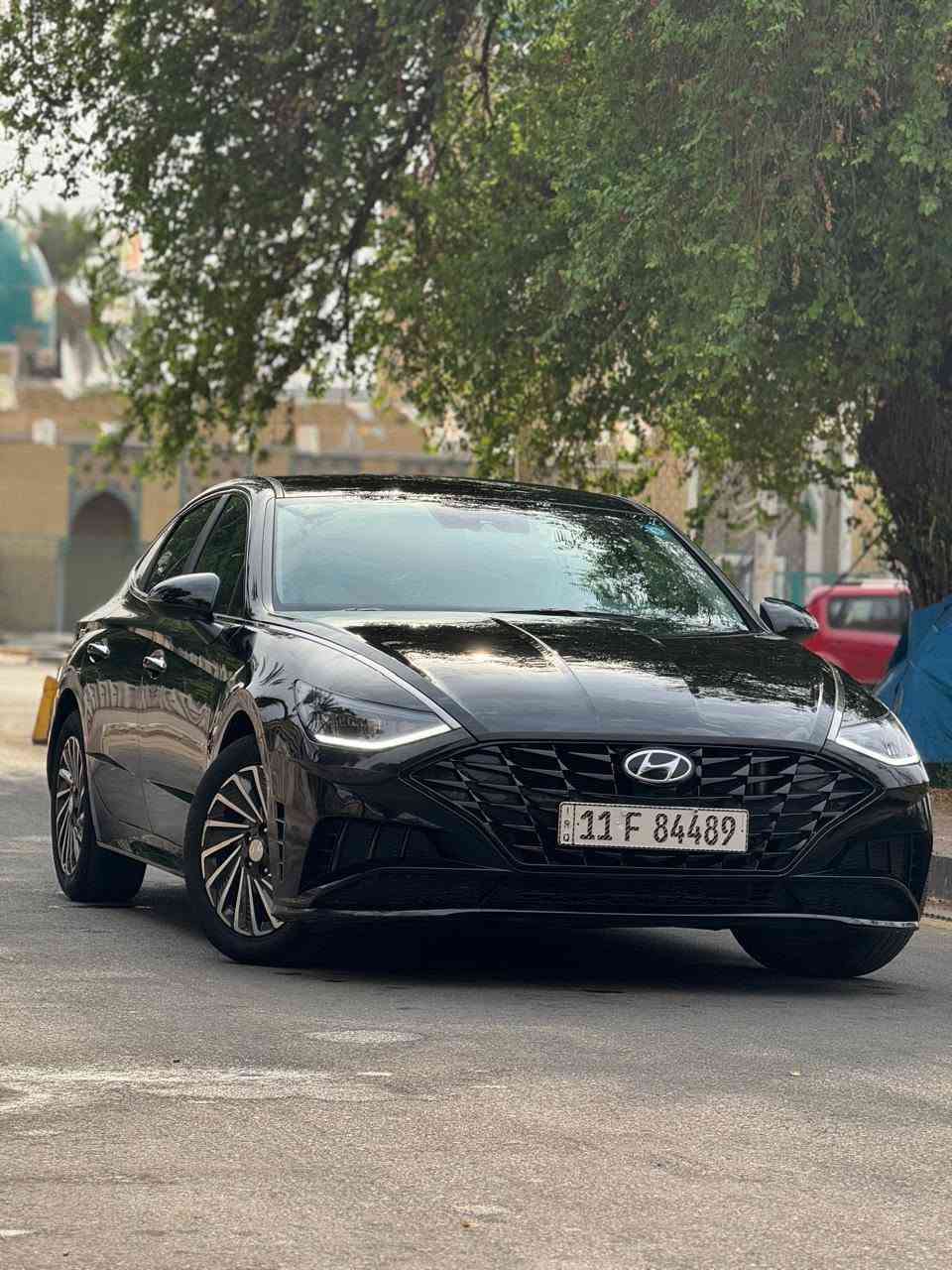 سلام عليكم
سوناتا 2023 هايبرد
مكينة 2000 ماشية 23 الف
فول مواصفات 
شاشة جبيرة 
عداد دجتل 
كشنات كهرباء 
تبريد بيانو 
سماعات انفنتي 
السيارة بيه جاملغ وبنيد بدون دواخل 
طخة بداية البراكيت الأمامي تعديل بسيط 
السعر 145 وبيه مجال 
مكان السيارة بغداد
***********
مكان بغداد
