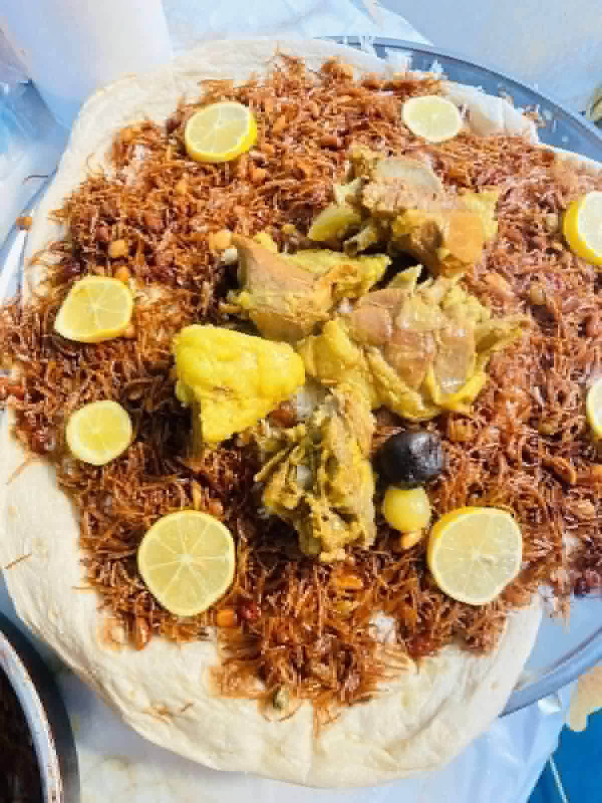 جفنات العمال • جفنات دجاج • متوفر غداً