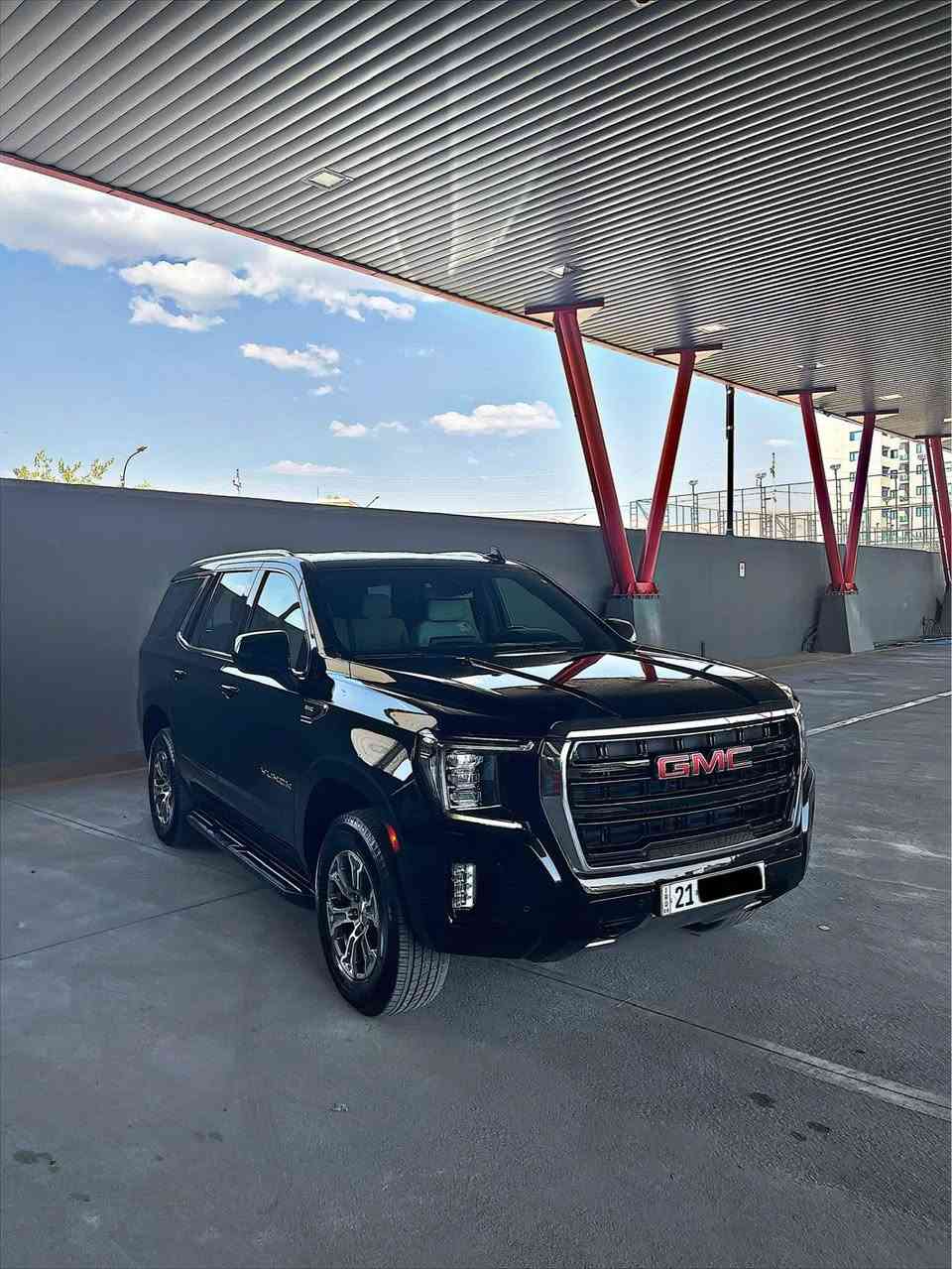 🚘 GMC YUKON 2023 SLE 🔥

✨ مۆدێل: 2023 SLE خلیجی 
✨ مۆتۆر: V8 5.3L
✨ گێڕ: ئۆتۆماتیک ، 10 گێری عادی 
✨ ڕۆیشتن: تەنها 67000 KM , 42 miles 

✨ درايف: 2WD قفڵ ئەکسل 
✨ ڕاداری پێشەوە + پشتەوە + تەنیشت بەشەرت 
✨ گێر و مەکینە بەشەرت 
✨ چوار تایەی تازەی لە ژێرە 
✨ سەیارەکە هەموو شتێکی بەشەرت بەس ماشاللە ی دەوێت بە شێوەیەکی زۆر جوان و پاک ماوەتەوە 

🔹 شاشەی گەورەیە 
🔹 Apple CarPlay / Android Auto
🔹 کامێرای دواوە
🔹 شاشەی دیجیتاڵی بۆ زانیارییەکانی شۆفێر
🔹 سیستەمی ئەمنی و ئاگادارکردنەوەی پێشەوە
🔹 Forward Collision Alert
🔹 Front Pedestrian Braking
🔹 Bluetooth
🔹 سێ ڕیز دانیشتن و شوێنی فراوان بۆ خێزان
🔹 سەیارەیەکی بەهێز و زۆر گونجاو 
✨ سەیارەکە سەنەوی تازەیە و غرامە و تحویل بەشەرت 

بۆ زانیاری زیاتر : 
Viber 
Whats app 
*********** 
*********** السليمانية, العراق
