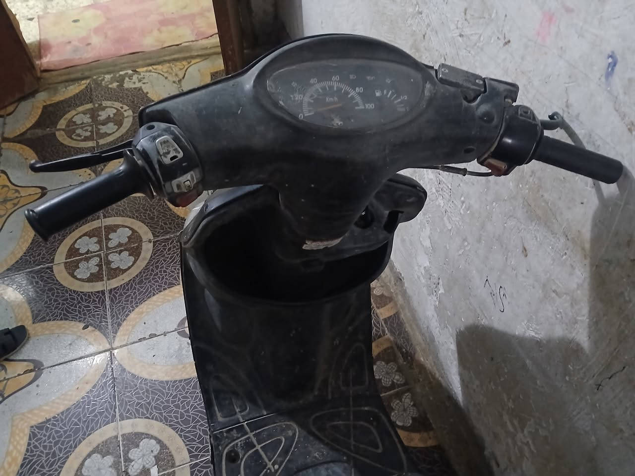 دراجه اكززالبيع شغاله بس شلعه مابيهه ناصريه مركز السعر150 نص هندرتشتغل فحل ***********بي وتساب
