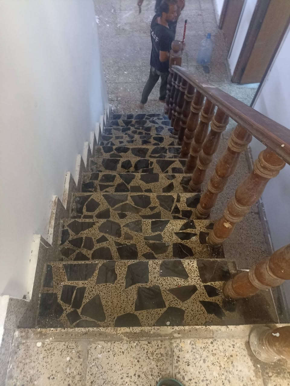 كادر كامل • بناء • صبغ بيوت