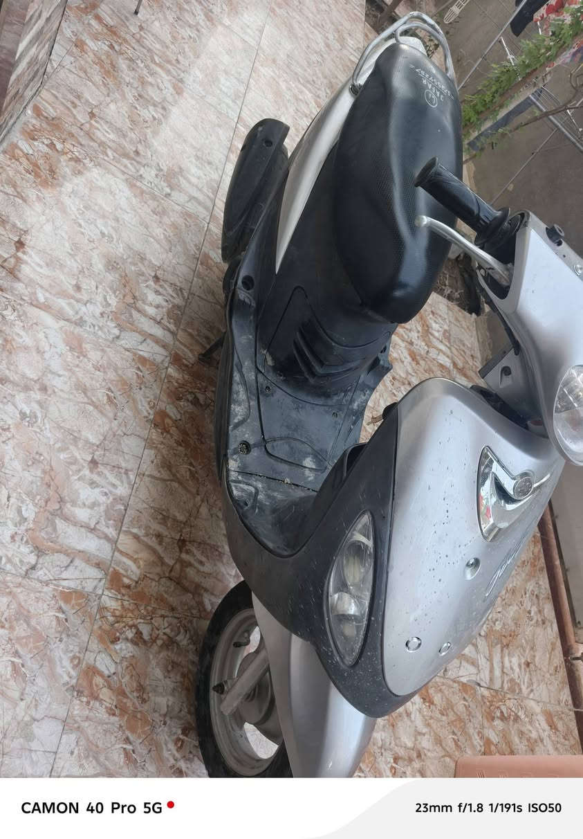 ماكس قجمه مامفتوحه نظيفة وجاهزه من كلشي كهربائيات جاهزه لبيع سعر 700وبيه مجال قليل  قضاء لمدينه ***********
