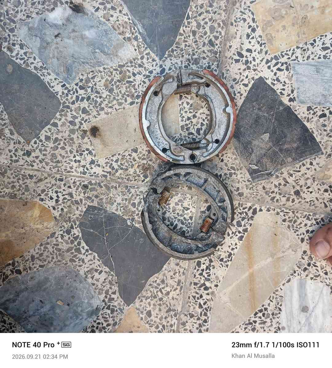 غراض دراجة • قطع غيار • للبيع