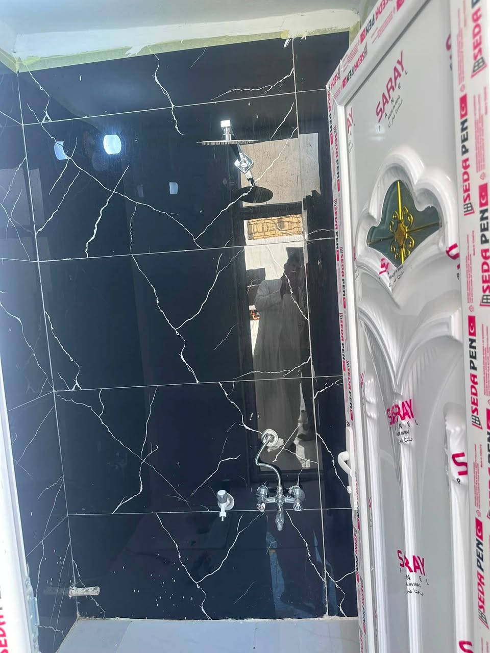 يالله بيت البيع للمساحه  200
متر حي النداء مجمع بيتي الثاني طابق واحد يوجد لادينه نواع العقارت في حي النداء  السعر خاص وتصال وتساب ***********
