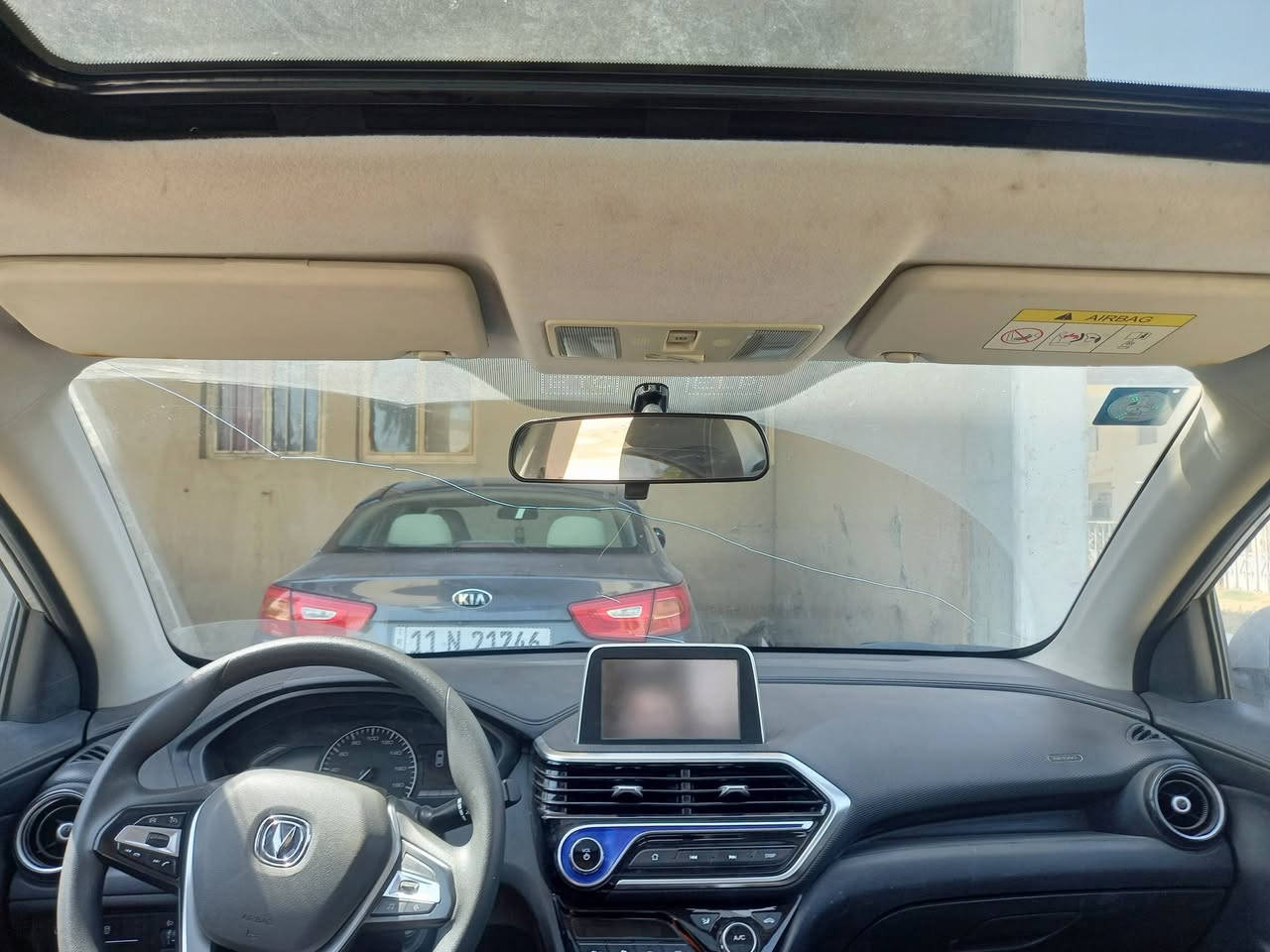 السلام عليكم 
🚘 للبيع شانجان L7 موديل 2024
✨ شانجان L7 موديل 2024 – سيارة أنيقة وعملية واقتصادية
سيارة مريحة ومناسبة للاستخدام اليومي والعائلي، بتصميم عصري ومساحة داخلية جيدة، مع مجموعة من أنظمة الأمان والمساعدة أثناء القيادة.
⭐ أبرز المميزات:
• ✅ موديل 2024
• ✅ نظام ABS لمنع انغلاق الفرامل
• ✅ نظام ESC للتحكم الإلكتروني بالثبات
• ✅ نظام EBD لتوزيع قوة الفرامل إلكترونيًا
• ✅ حساسات وقوف خلفية
• ✅ كاميرا خلفية
• ✅ مقود متعدد الوظائف
• ✅ شاشة ترفيه ومعلومات
• ✅ بلوتوث وربط الهاتف
• ✅ تكييف
• ✅ تصميم خارجي أنيق
• ✅ داخلية مرتبة ومريحة
• ✅ سيارة عملية للاستخدام اليومي
🔥 السيارة نظيفة ومرتبة وجاهزة للاستخدام
💰 السعر: 108 ورقة وبيها مجال 🤝 يوجد مجال للتفاوض 
📍 بغداد
📩 للتواصل والاستفسار: خاص او ***********
