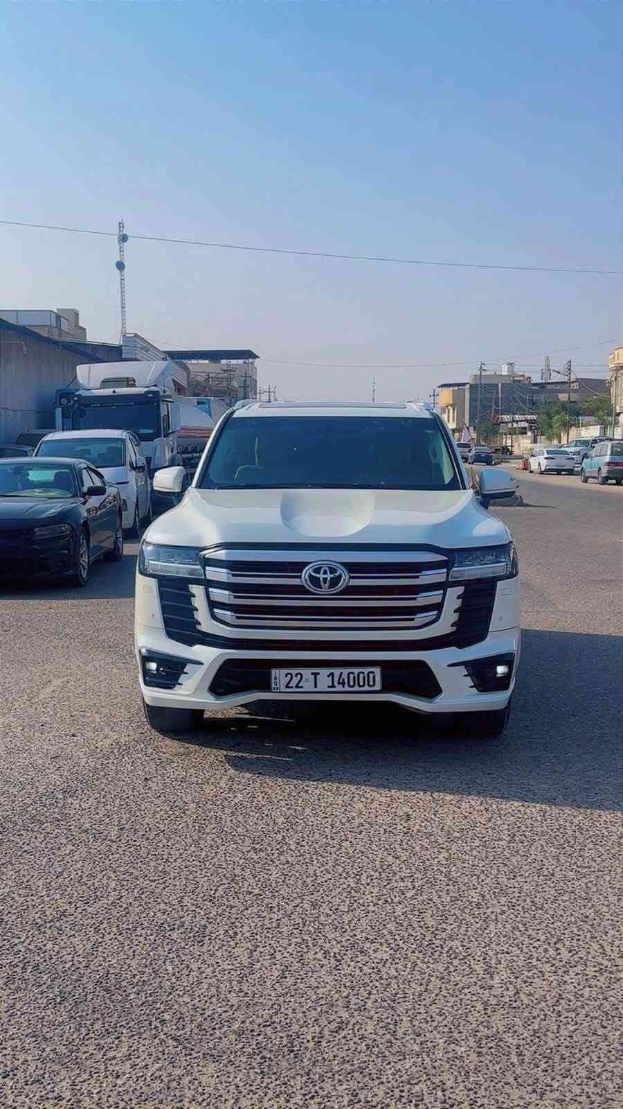 لاندكروز 2022 GXR تنفس طبيعي عدد 2
1 اللون اسود 
رقم بغداد مميز 
فول مواصفات ساز 
كفاله عامه عدا طخه خفيفه بلجاملغ الخلفي 
تنفس طبيعي 
ماشيه 97 الف 
بدون اي نواقص 
2 اللون ابيض رقم أربيل 
الرقم ليس مع السياره 
فول مواصفات GXR تنفس طبيعي 
بيها صبغ جزء من البنيد 
ومكانين بارد الباب الي خلف السائق والجالمغ الخلفي 
ماشيه 92 الف 
بدون اي نواقص 
المكان البصره 
***********
