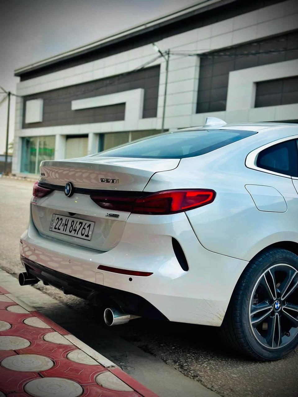 ‎للبيع BMW 228i xDrive 2022 
‎محرك 2000 twin power turbo 
‎السيارة وارد امريكي  
‎رقم اربيل تحويل سنوية 
‎ماشية 78.000كم 
‎كير ومحرك مكفولات
‎مواصفات :- 
‎رادارات امامي 
‎خلفي 
‎نقط عمياء 
‎حساسات امامي وخلفي 
‎مثبت سرعة 
‎فتحة بنوراما 
‎كشنات جلد 
‎استقبال ذكي 
‎اربع ابواب بصمة 
‎تشغيل عن بعد 
‎ثلاث انظمة قيادة 
‎ةEco pro - comfort- sport 
‎وبعد بيها هواي مواصفات المعروفة مالتها 
‎السيارة سيرفسس كامل ما ناقصها شي 
 ‎وحادثها خلفي  
السعر $170
للاستفسار اكثر الاتصال على ***********
