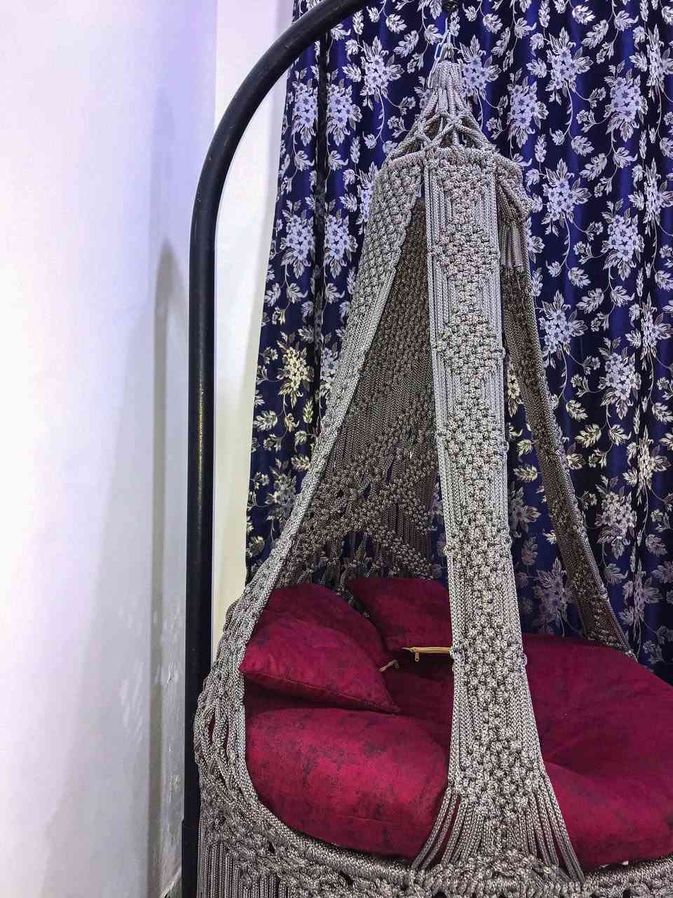 السلام عليكم
عندي مرجوحه ملكيه جديده ممستخدمه ابد أخذته ب200 ورايدته 150 وبيهه مجال الي يريدها يتصل بلرقم *********** اريد

مكانه كوت
